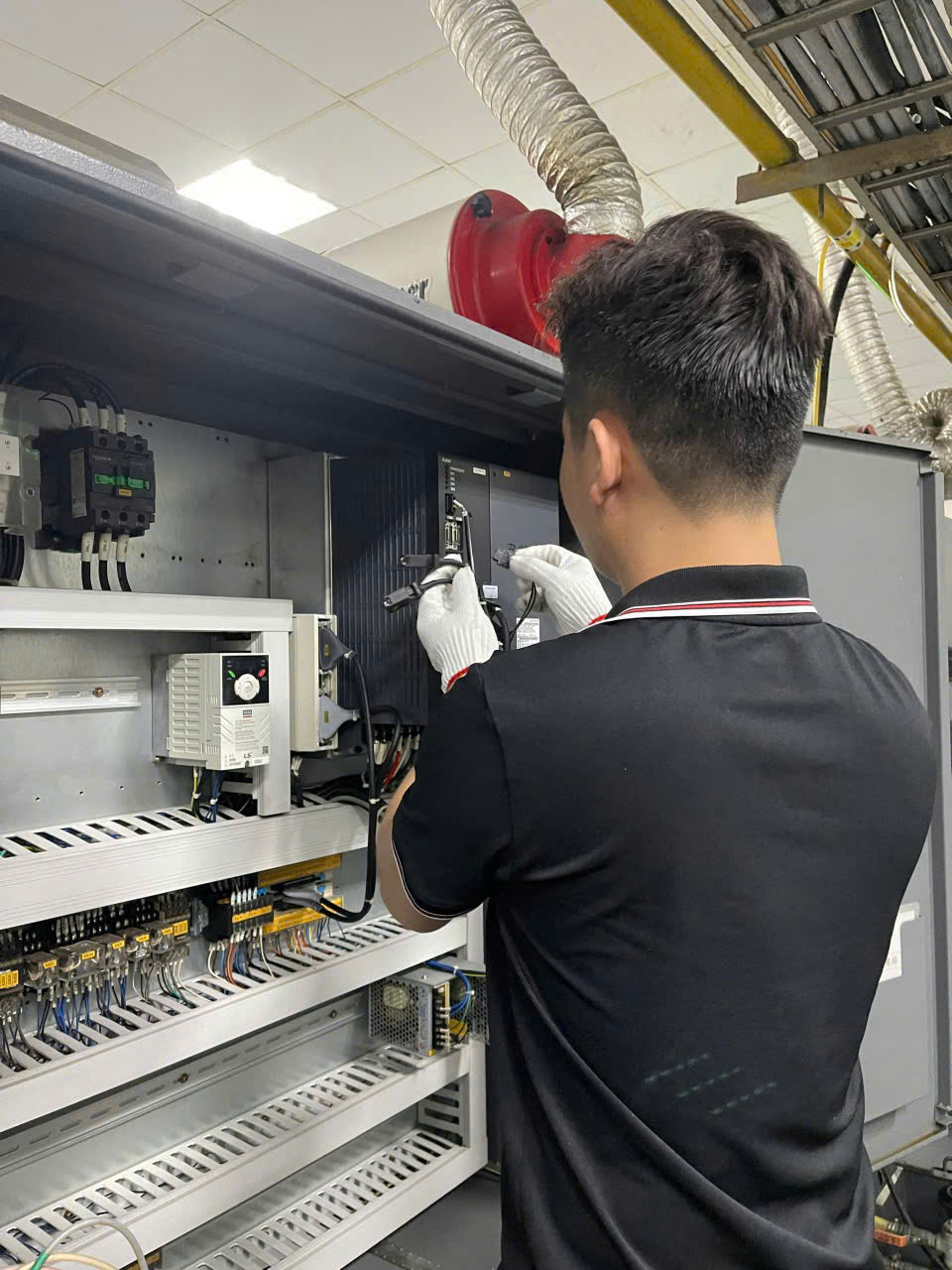 Lắp đặt – vận chuyển máy công nghiệp chuyên nghiệp