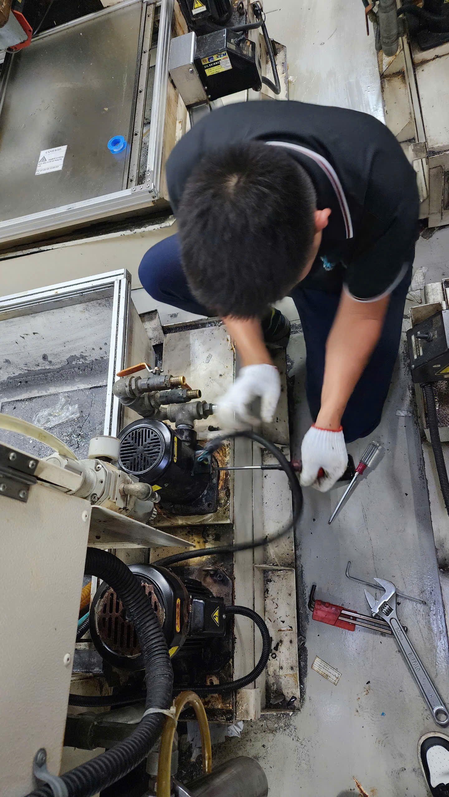 Sửa chữa màn hình điều khiển CNC (HMI/CRT/LCD)